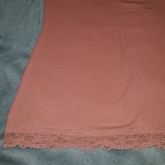 Tank top - Picture 3 of 4